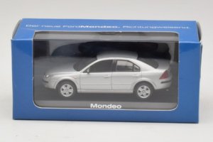 Ford Mondeo Mk3 Седан Сребърен Minichamps 1:43 MONDEO005 Метал — снимка 4 от 4
