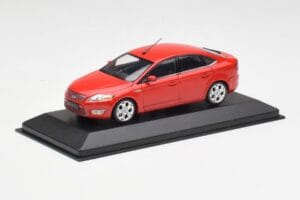 Ford Mondeo Mk4 Colorado Червен Minichamps 1:43 MONDEO001 Метал — снимка 2 от 4