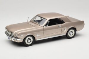 Ford Mustang 1964 1/2 Сребрист Mira 1:18 6127 Метал