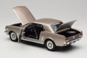 Ford Mustang 1964 1/2 Сребрист Mira 1:18 6127 Метал — снимка 5 от 8