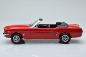 Ford Mustang Кабриолет Червен Norev 1:18 182810 Метал — снимка 3 от 6