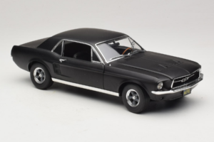 Ford Mustang Creed Movie GreenLight 1:18 13611 Метал — снимка 6 от 8