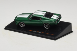 Ford Mustang Custom Зелен IXO 1:43 CLC530N Метал — снимка 3 от 4