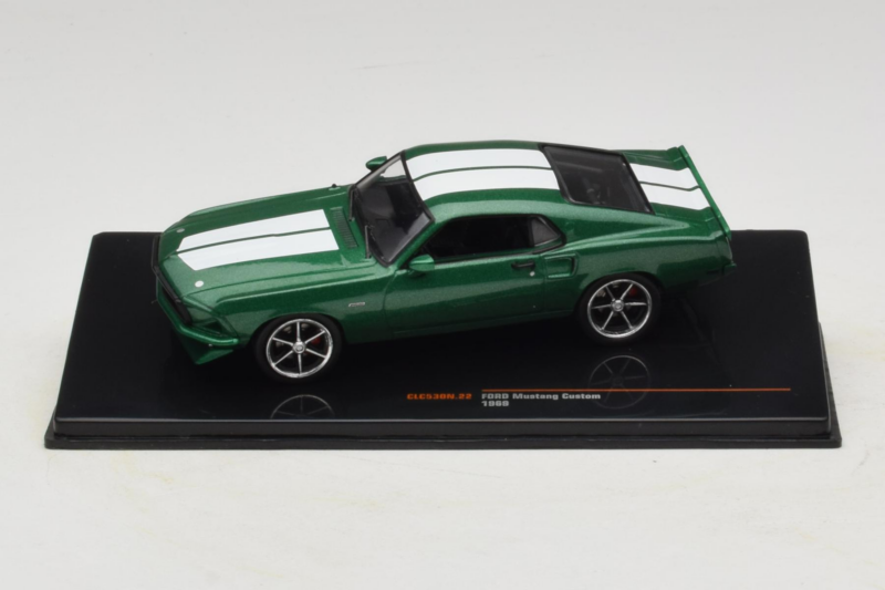 Ford Mustang Custom Зелен IXO 1:43 CLC530N Метал