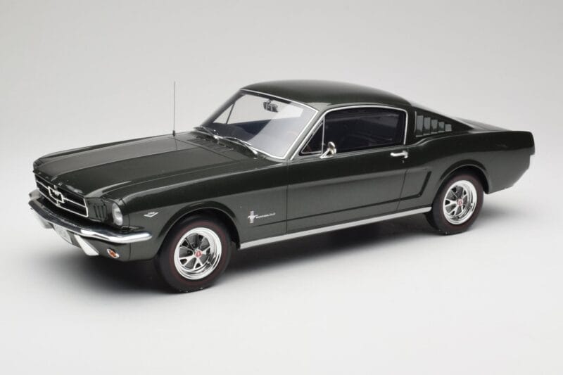 Ford Mustang Fastback Ivy Green Otto 1:12 G079 Смола