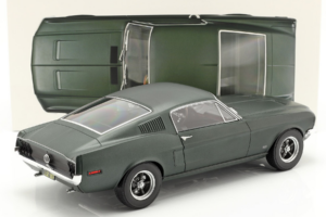 Ford Mustang Fastback Satin Green Metallic Norev 1:12 122702 Метал — снимка 4 от 5