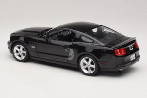 Ford Mustang GT Черен Drive Movie GreenLight 1:18 13609 Метал — снимка 7 от 8