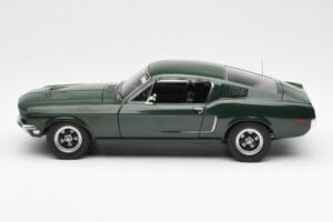 Ford Mustang GT Bullitt Зелен AUTOart 1:18 72812 Метал — снимка 4 от 8