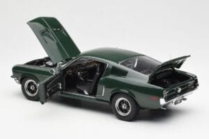 Ford Mustang GT Bullitt Зелен AUTOart 1:18 72812 Метал — снимка 5 от 8