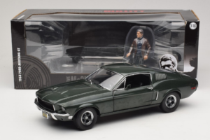 Ford Mustang GT Bullitt с Фигурка на Steve McQueen Greenlight 1:18 12885 Метал — снимка 8 от 8
