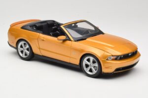 Ford Mustang GT S197 Кабриолет Златен Maisto 1:18 31158 Метал — снимка 5 от 7