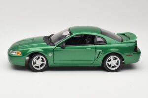 Ford Mustang GT SN95 Зелен Maisto 1:18 50326 Метал — снимка 4 от 8