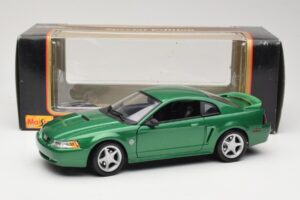 Ford Mustang GT SN95 Зелен Maisto 1:18 50326 Метал — снимка 8 от 8