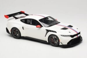 Ford Mustang GTD S650 Spirit of America Performance White GT Spirit 1:18 GT956 Смола — снимка 4 от 6