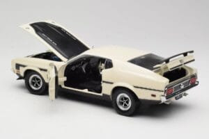 Ford Mustang Mach 1 Бял Sun Star 1:18 3602 Метал — снимка 5 от 8