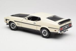 Ford Mustang Mach 1 Бял Sun Star 1:18 3602 Метал — снимка 7 от 8