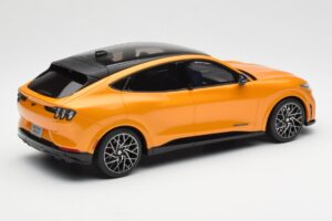 Ford Mustang Mach-E GT Performance Cyber Оранжев Otto 1:18 OT983 Смола — снимка 2 от 6