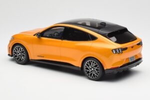 Ford Mustang Mach-E GT Performance Cyber Оранжев Otto 1:18 OT983 Смола — снимка 5 от 6