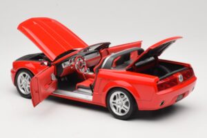 Ford Mustang S197 GT Кабриолет Червен Beanstalk Group 1:18 FOR10016R Метал — снимка 5 от 8