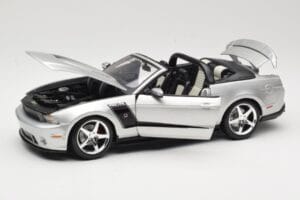 Ford Mustang S197 Roush 427R Кабриолет Сребрист Maisto 1:18 31669 Метал — снимка 2 от 8