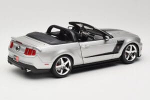 Ford Mustang S197 Roush 427R Кабриолет Сребрист Maisto 1:18 31669 Метал — снимка 3 от 8