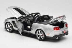 Ford Mustang S197 Roush 427R Кабриолет Сребрист Maisto 1:18 31669 Метал — снимка 5 от 8
