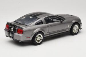 Ford Mustang S197 Shelby GT500 40th Anniversary Сив Shelby Collectibles 1:18 DC075005 Метал — снимка 3 от 8