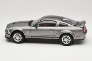Ford Mustang S197 Shelby GT500 40th Anniversary Сив Shelby Collectibles 1:18 DC075005 Метал — снимка 4 от 8