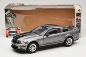 Ford Mustang S197 Shelby GT500 40th Anniversary Сив Shelby Collectibles 1:18 DC075005 Метал — снимка 8 от 8