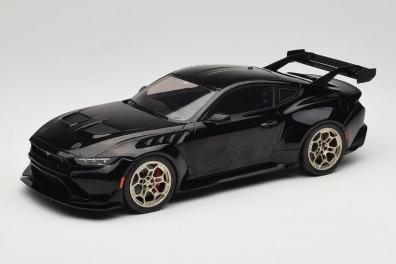Ford Mustang S650 GTD Черен IXO 1:18 MCG18578 Метал
