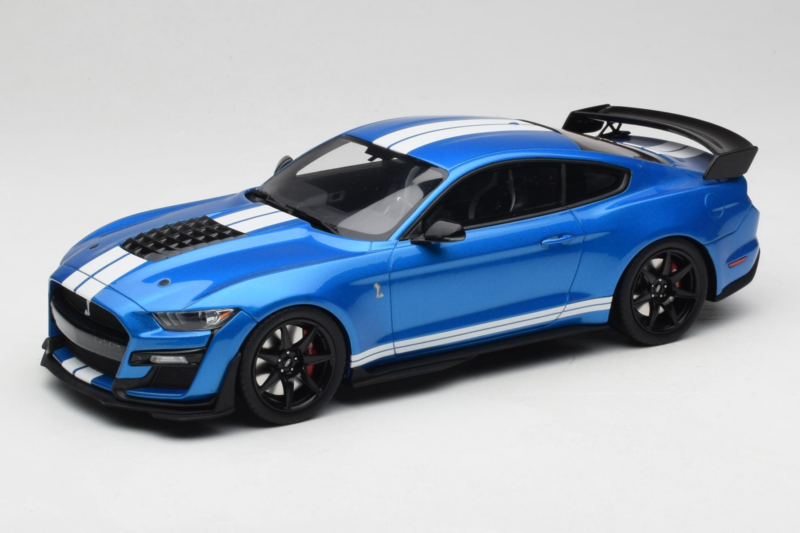 Ford Mustang Shelby GT500 S550 Син GT Spirit 1:18 GT268 Смола