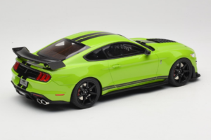 Ford Mustang Shelby GT500 S550 Зелен GT Spirit 1:18 GT803 Смола — снимка 2 от 6
