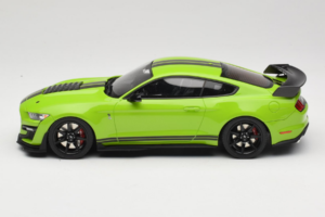Ford Mustang Shelby GT500 S550 Зелен GT Spirit 1:18 GT803 Смола — снимка 3 от 6
