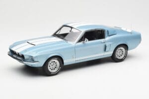 Ford Mustang Shelby GT500 Светлосин Металик С Бели Ивици AUTOart 1:18 72907 Метал