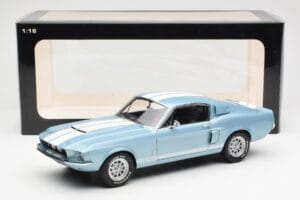 Ford Mustang Shelby GT500 Светлосин Металик С Бели Ивици AUTOart 1:18 72907 Метал — снимка 8 от 8