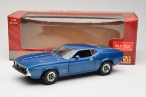 Ford Mustang SportsRoof Син Sun Star 1:18 3612 Метал — снимка 8 от 8
