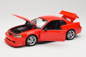 Ford Mustang SVT Cobra R SN95 Червен Maisto 1:18 531872 Метал — снимка 2 от 8