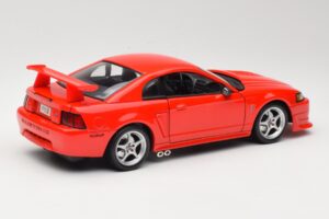 Ford Mustang SVT Cobra R SN95 Червен Maisto 1:18 531872 Метал — снимка 3 от 8
