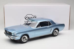 Ford Mustang V8 Hardtop Pony GT Silver Blue GT Spirit 1:12 G089 Смола — снимка 6 от 6