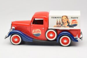 Ford Pickup Truck Pepsi-Cola Solido 1:18 99053 Метал — снимка 4 от 8
