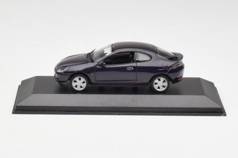 Ford Puma Melina Лилав Minichamps 1:43 430086525 Метал