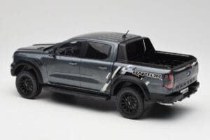 Ford Ranger Raptor Сиво Металик MCG 1:18 MCG18457 Метал — снимка 4 от 6