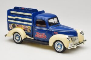 Ford Pepsi-Cola Replica Golden Wheel 1:18 PF351 Метал — снимка 6 от 8