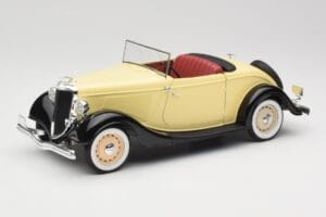 Ford Roadster Dearborn Yellow Solido 1:18 8008 Метал