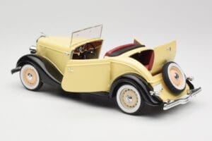 Ford Roadster Dearborn Yellow Solido 1:18 8008 Метал — снимка 5 от 8