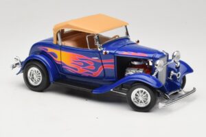 Ford Roadster Street Rod Син with Fire Road Signature 1:18 92249 Метал — снимка 6 от 8