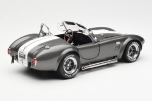 Ford Shelby Cobra 427 S/C Сив Металик С Бели Ивици Kyosho 1:18 08045GRW Метал — снимка 3 от 8