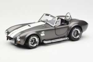 Ford Shelby Cobra 427 S/C Сив Металик С Бели Ивици Kyosho 1:18 08045GRW Метал