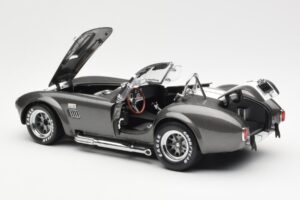Ford Shelby Cobra 427 S/C Сив Металик С Бели Ивици Kyosho 1:18 08045GRW Метал — снимка 5 от 8