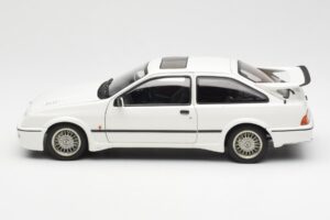 Ford Sierra RS Cosworth Бял AUTOart 1:18 72862 Метал — снимка 4 от 8